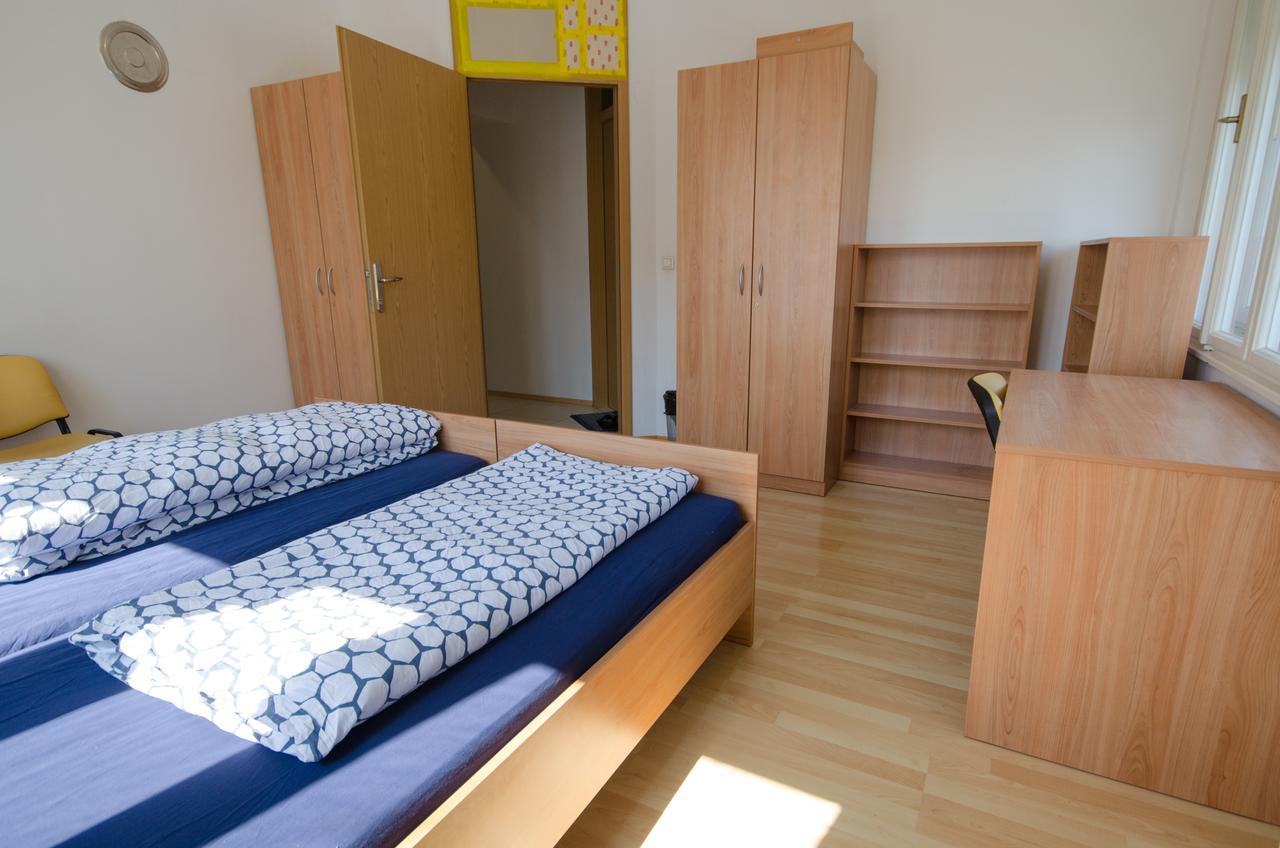 Glinska Rooms Любляна Экстерьер фото