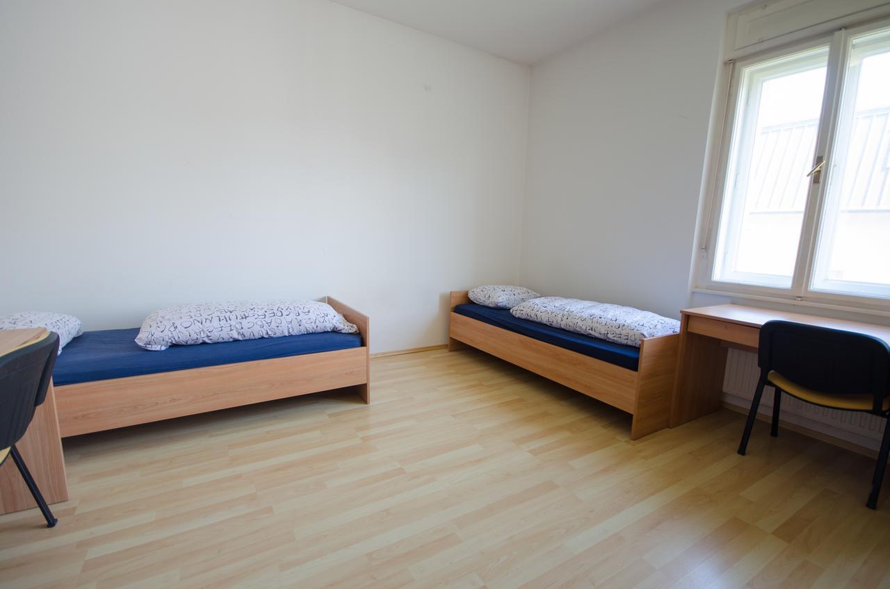 Glinska Rooms Любляна Экстерьер фото